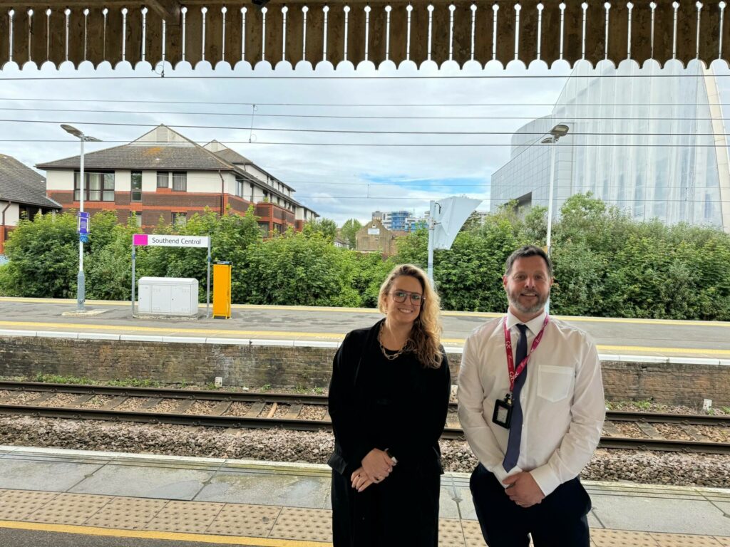 666045f729188 666045f72918asongschool3.jpg