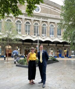  668bd122cc7f7 668bd122cc7f9katie Southgate, Gold Geese And Rob Mullen, C2c At Fenchurch Street Station.jpg