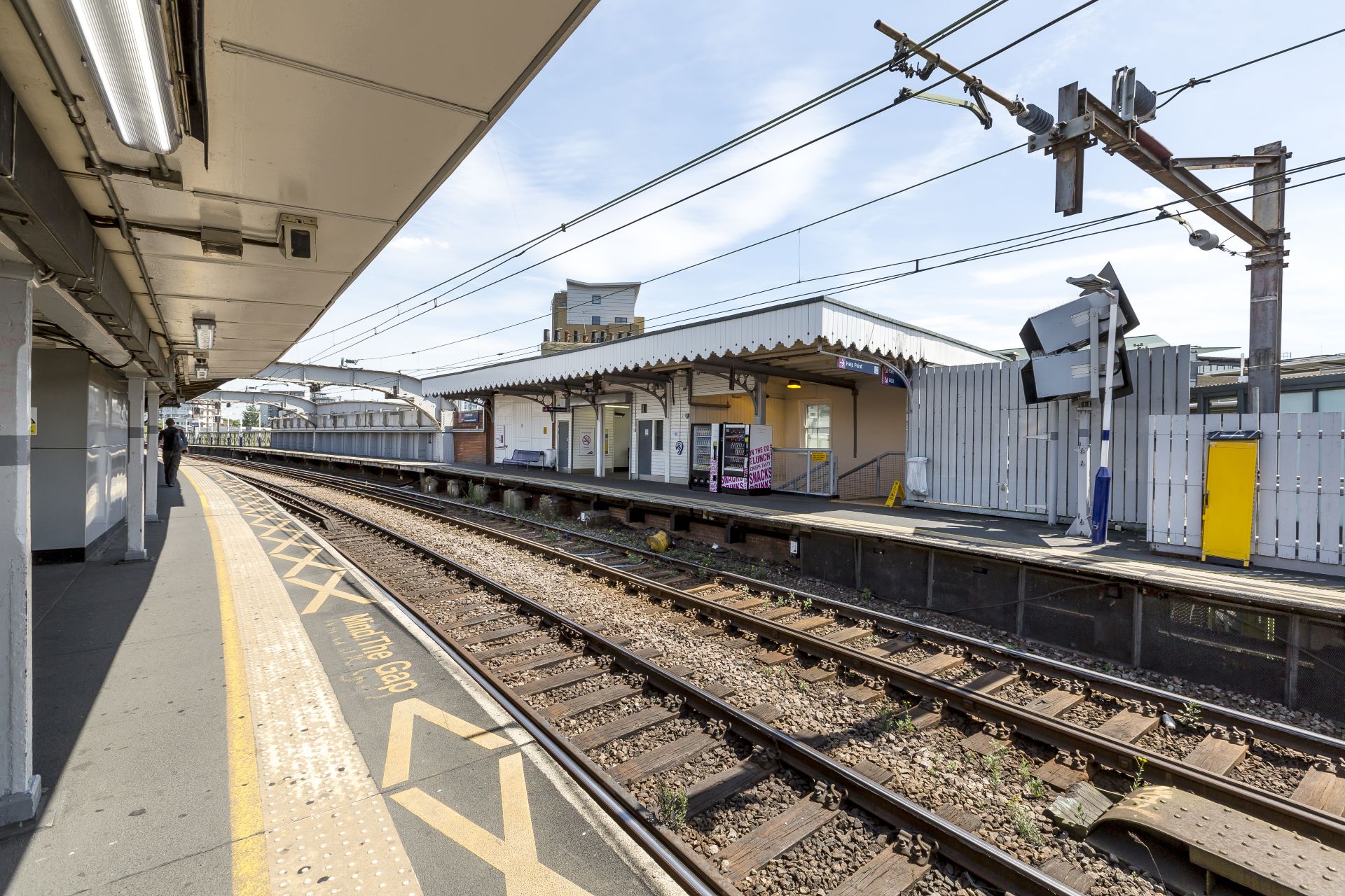  66cf3ead99f44 66cf3ead99f461089 Limehouse Limehouse (station) London Station.jpg