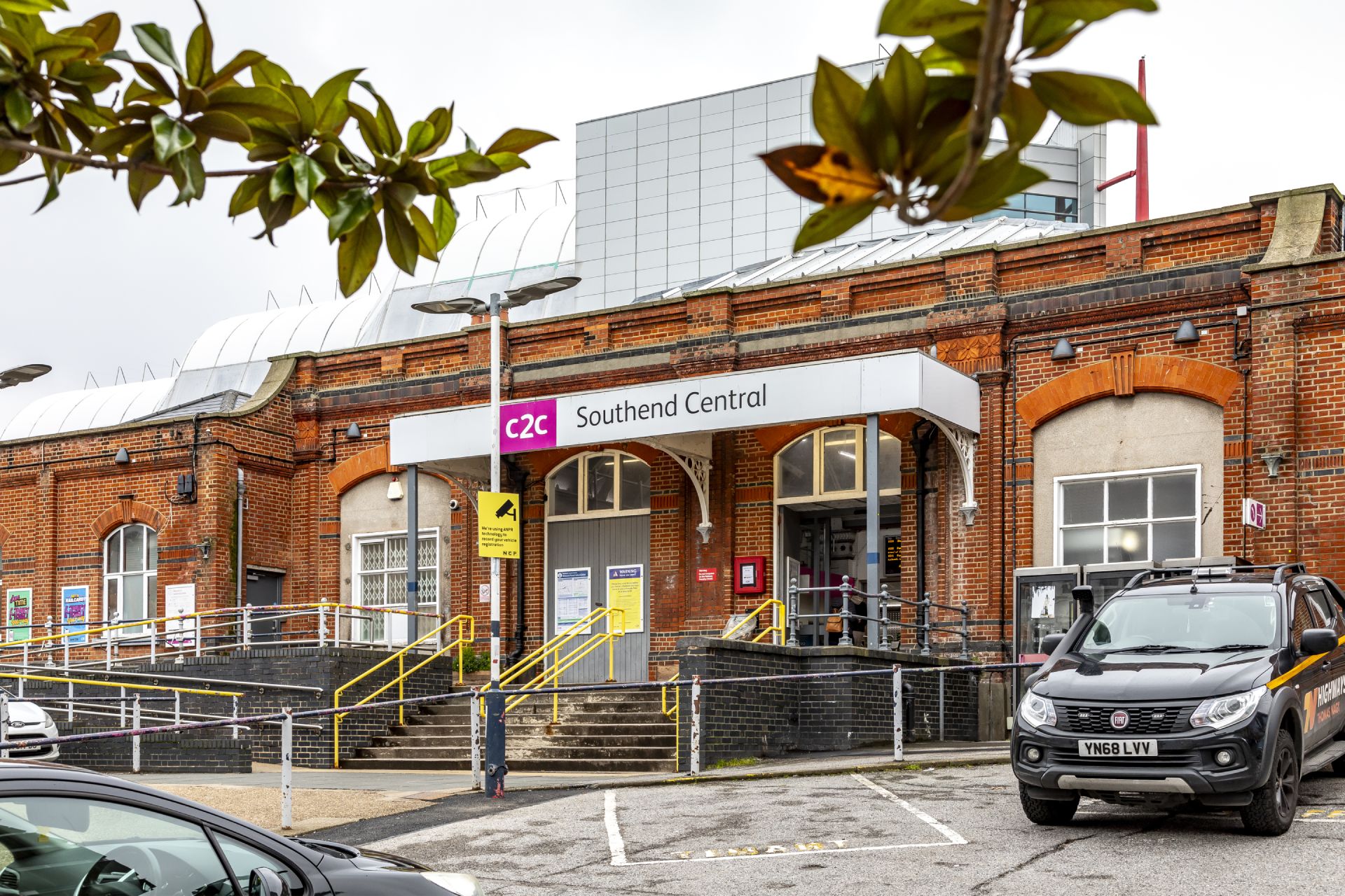  66cf427a1a6d1 66cf427a1a6d2325 Created 2024 03 11 Essex Southend On Sea Southend (centre) Southend Central (station) Station.jpg